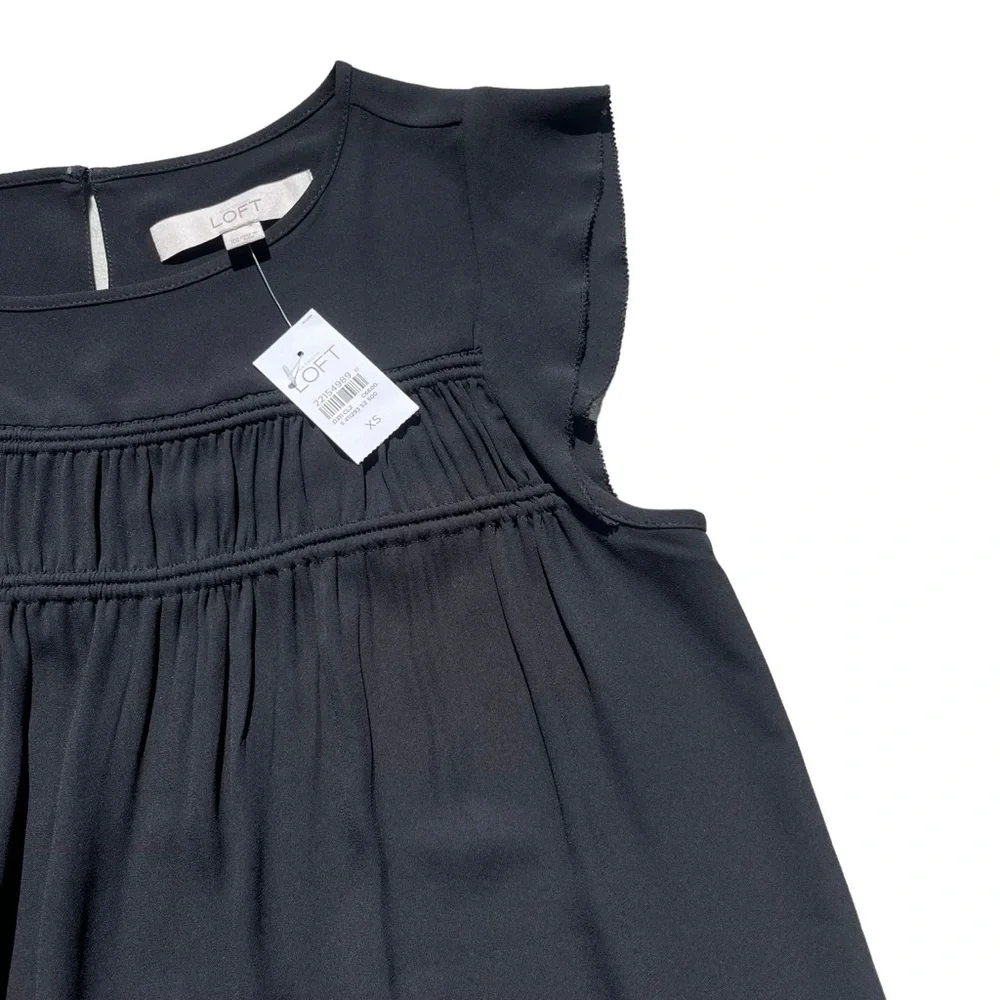 Ann Taylor Loft Women’s XS Black Ruffle Cap Sleeve Shirred Polyester Tank Blouse